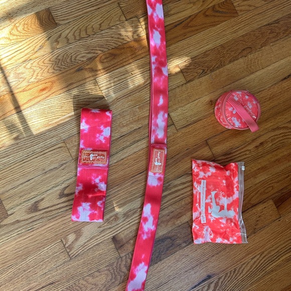 Pink and White Tie-Dye exercise bands - Picture 1 of 7